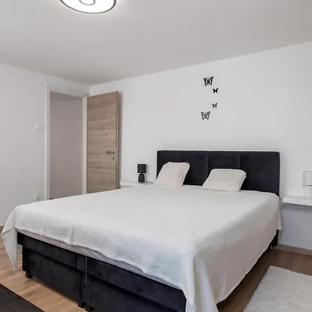 Sabi1 Ferienhaus *